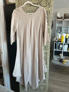 Relaxed Scoop Neck Maxi Dress in Light Beige. Asymmetrical Hem